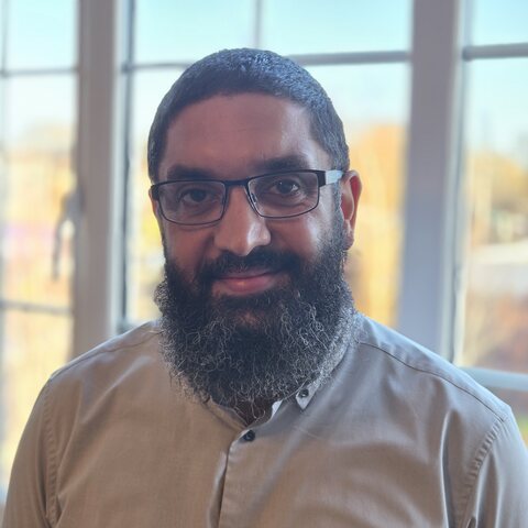 Dr Junaid Hussain